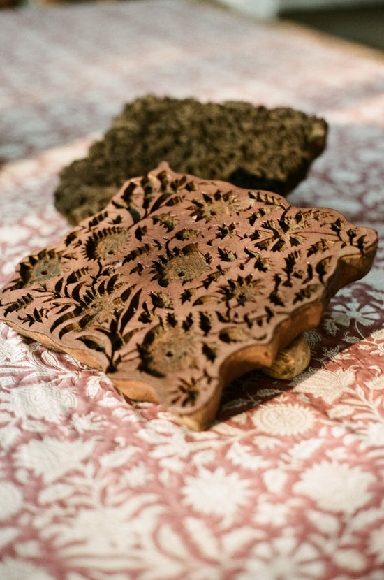 Kyra Midi Dress ~ Musk