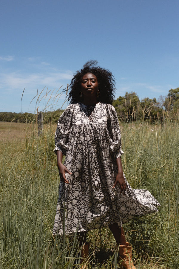 Kyra Midi Dress ~ Pepper