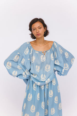 Ria Blouse ~ Sky