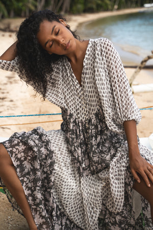 Nora Maxi Dress ~ Noir