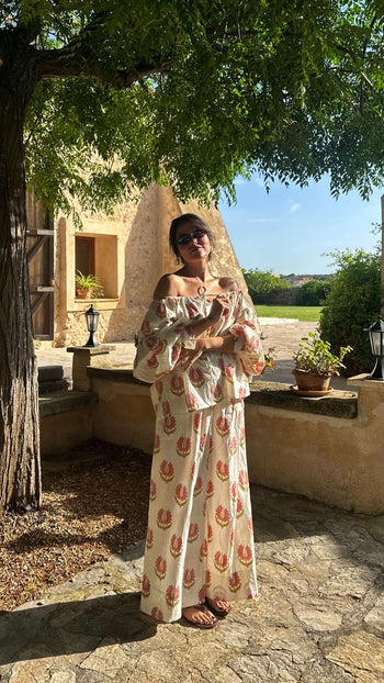 Ria Blouse ~ Strawberry Cream